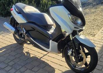 Yamaha xmax 125