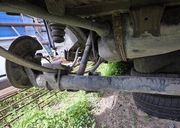 Tylna belka vw caddy 2005r