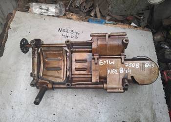BMW 4,4 V8 E60 E65 N62B44 pompa oleju smok 7508662  7508643