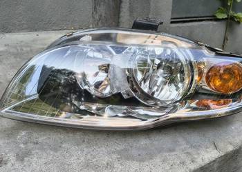 Audi A4 B7 Lewa Lampa przód