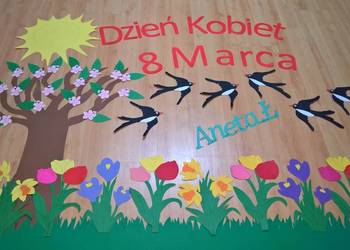 Dekoracja na Dzień Kobiet z brystolu. tel: 504 102 444