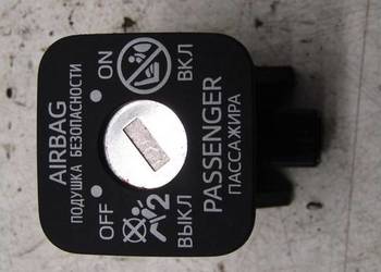 PANEL PRZEŁĄCZNIK PODUSZKI POWIETRZNEJ TOYOTA YARIS III LIFT