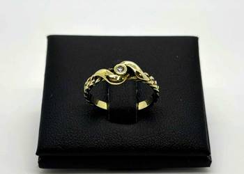 Złoty Pierścionek Z Diamentem pr 333 1,89g R12 Złoty Pierścionek Z Diamentem pr 333 1,89g R12