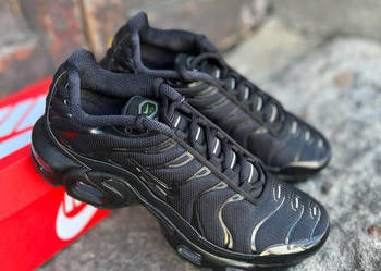 sprzedam buty Nike