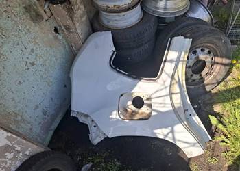 DACIA  DUSTER I błotnik tył prawy
