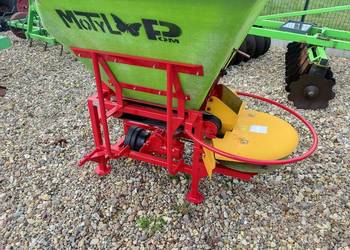 Rozsiewacz siewka posypywarka do soli piasku Motyl 600 l