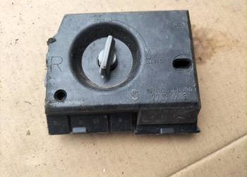 AUDI 80 B3 B4 A6 UCHWYT WKŁAD LAMPY TYŁ TYLNEJ