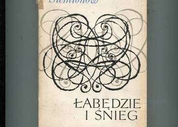 Łabędzie i śnieg - Gieorgij Siemionow