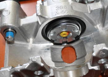 PONTIAC FIERO ZACISK HAMULCOWY TYLNY L 2.8 V 6 84-88 R