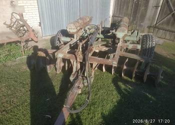 Maszyny(talerzówka famar, pług UG , tur zetor siewnik , rower ,przewracarka