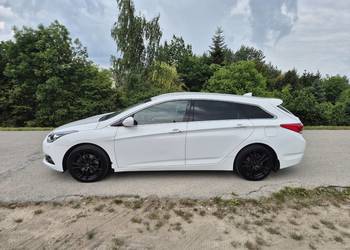 Hyundai I40 Lift 2016r 1.7D 141Km Serwis Bogato Wyposażony 2 Komplety Kół