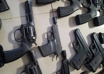 Pistolety hukowe  kaliber 6mm, uszkodzone