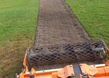 Usługa glebogryzarką separacyjną i kosiarką bijakową.