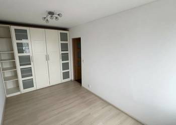 Przestronne 3-pokojowe mieszkanie z balkonem (+ miejsce garażowe)