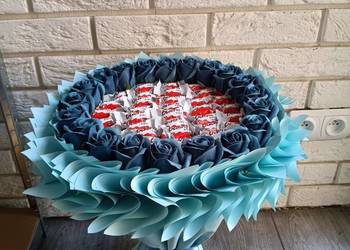 Bukiet z róż mydlanych Prezent na Komunię Słodki box