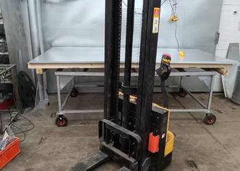 Wózek paletowy elektryczny 1,5 t wysokość podnoszenia 3 m WS15S-ei-3000