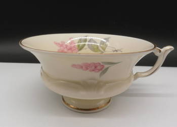 Porcelanowa filiżanka kolekcjonerska WEIMAR Kwiatowy dekor, złocenia