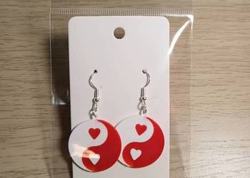 Kolczyki w kształcie Yin Yang z serduszkami