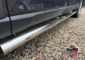 Stopnie Boczne Orurowanie chrom wyżłobienie Progi Podest ISUZU D MAX 2020+