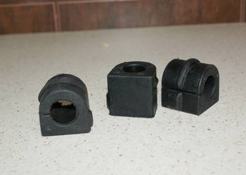 Poduszka stabilizatora przód L/P (22mm) OPEL OMEGA A, SENATO
