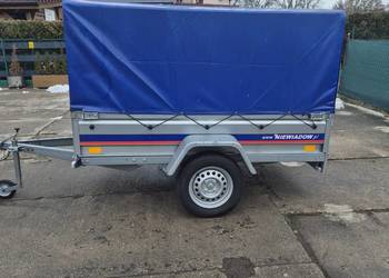 Przyczepka lekka  uchylna