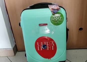 Walizki turystyczne podróżne Nowe