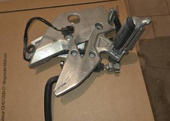 prawy zestaw (set) podnóżka kierowcy Honda cb500f