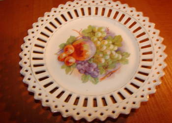 porcelanowy talerzyk,ażurowy