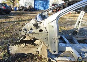 ĆWIARTKA PODŁUŻNICA LEWY PRZÓD 1F7 TOYOTA YARIS III LIFT