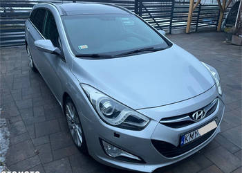 Hyundai i40 1.7crdi 2011r - całe auto na części jeździ pali kolor srebrny
