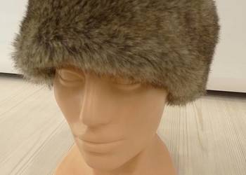 Czapka Futrzana Toczek Sztuczne Futro Beżowa Zimowa