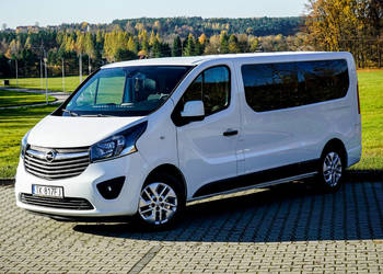 Opel Vivaro 9 osób Nawigacja 4drzwi Bezwypadek Stan idealny