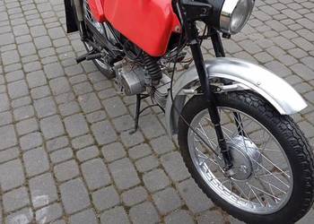 Jawa 50 z dokumentami