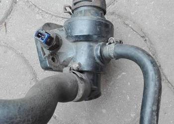 Ford Transit 2,5 diesel obudowa termostatu 1986-1995