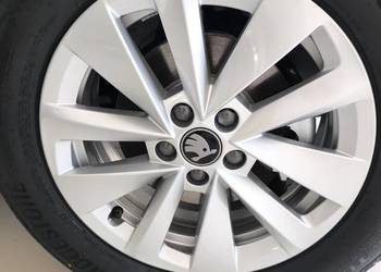 Sprzedam prawie nowe 4 opony letnie Bridgestone 205/60/16 92h