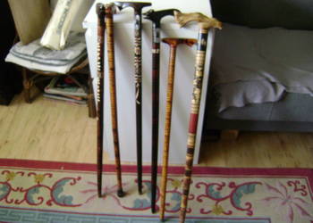 Starocie z PRL Laska drewniana do podpierania się Zestaw 6 sztuk do wyboru