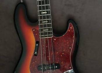 Gitara jazz bass japan Maya