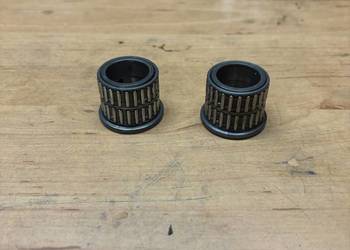 Łożysko igiełkowe z tulejką kosza sprzęgłowego Honda CR 125