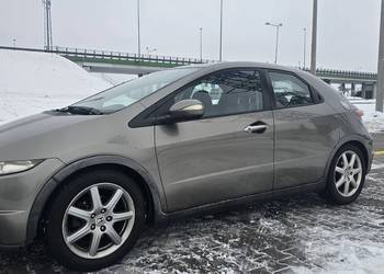 ZADBANA Honda Civic UFO 2.2 i-CDTI Panorama, Xenon, Sprawna Klima