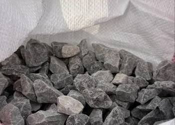 Kruszywo tłuczeń kamień ścieżki ozdobny kamyki ozdobne ogrodowe tuje