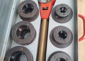 Gwintownica Roller1/2 do 2 cali Ridgid 700 imadło