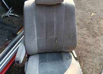 BMW e34,FOTEL KIEROWCY (uszkodzony material)
