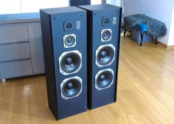 Kolumny SHARP CP-7700 mocne 2 x 250 wat. 8 ohm. DOSTAWA