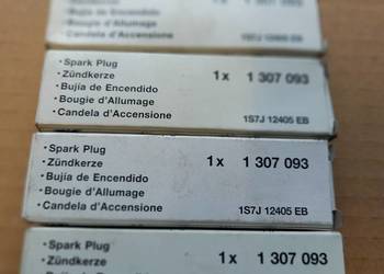 1307093 Świeca zapłonowa AGFS 22FE13J Platinium * Mondeo Mk3 do - 09/2005