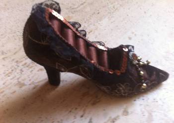 Bucik ang na pierścionki 16x9x6