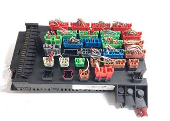 SKRZYNKA BEZPIECZNIKÓW MERCEDES W163 1635450005 SUV 98-05 2.3 150KM