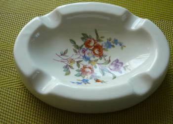 Porcelana - popielniczka Bogucice