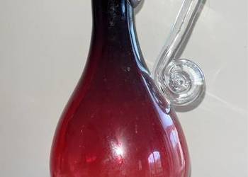 Dzbanek z HS Tarnowiec. Szkło. Czerwony. Dzbanek z HS Tarnowiec. Szkło. Czerwony.