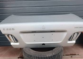 Klapa bagażnika w210 E-klasa