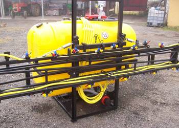 OPRYSKIWACZ POLOWY 300.L -800.L